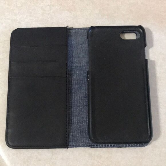 Leather magnetic iPhone 7 carrying case - Picture 2 of 4